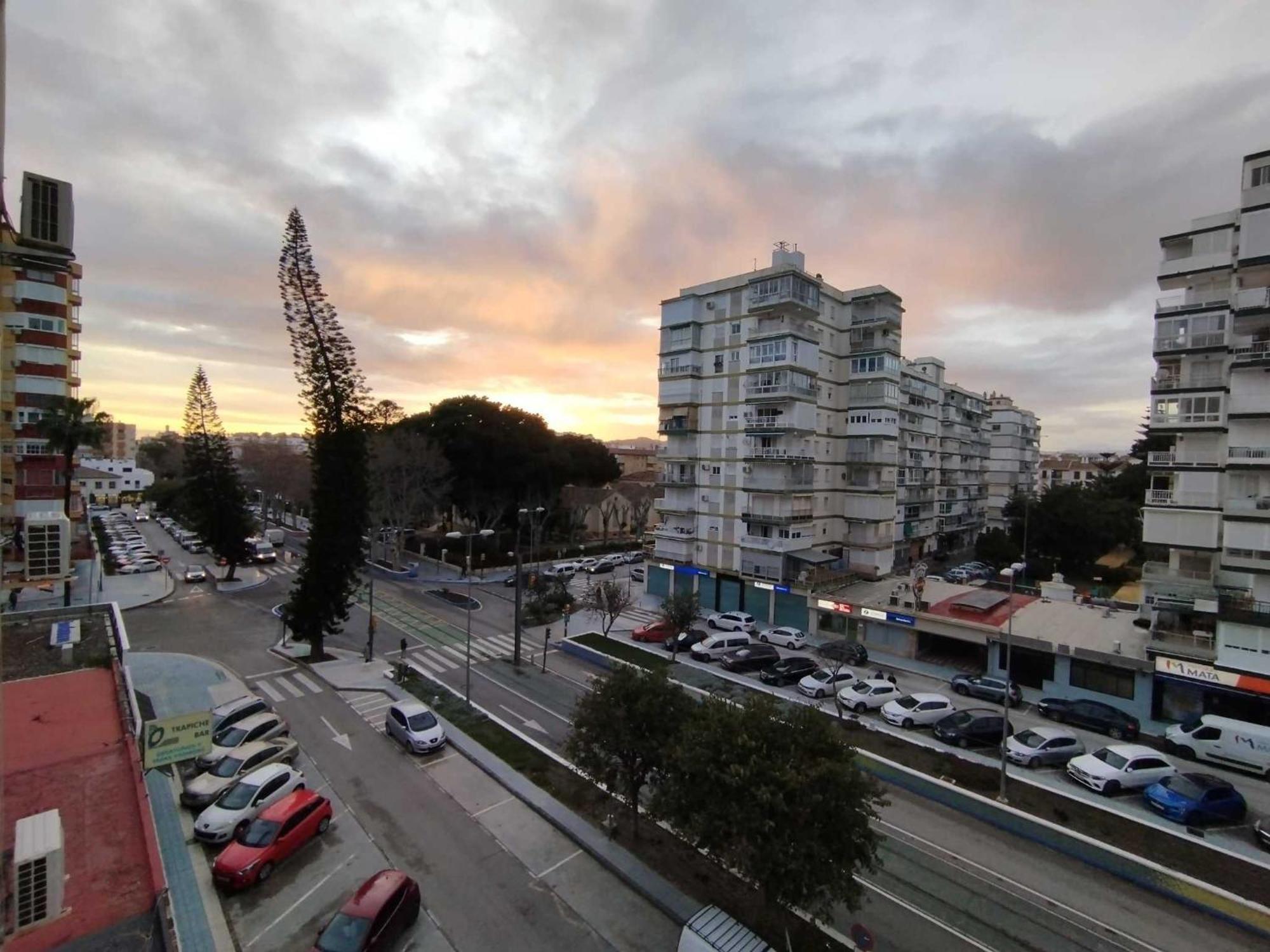 Plazamar Centro Apto 1 Dorm 3 Huesped Playa Wifi Torre Del Mar Exteriör bild
