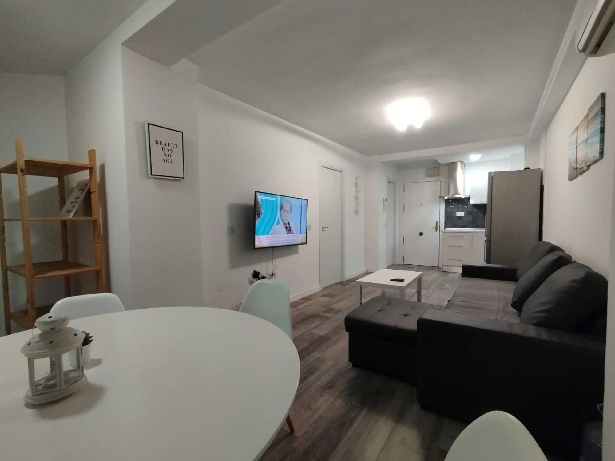 Plazamar Centro Apto 1 Dorm 3 Huesped Playa Wifi Torre Del Mar Exteriör bild