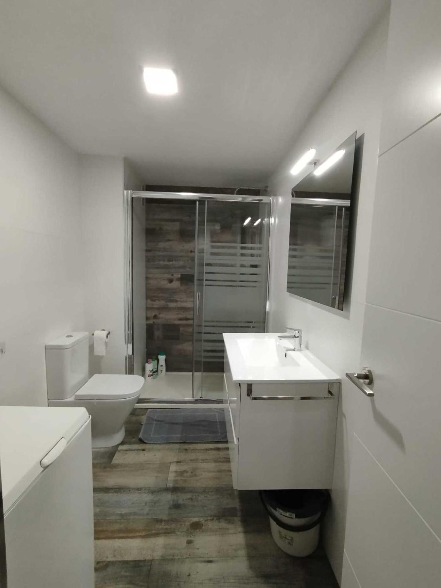 Plazamar Centro Apto 1 Dorm 3 Huesped Playa Wifi Torre Del Mar Exteriör bild