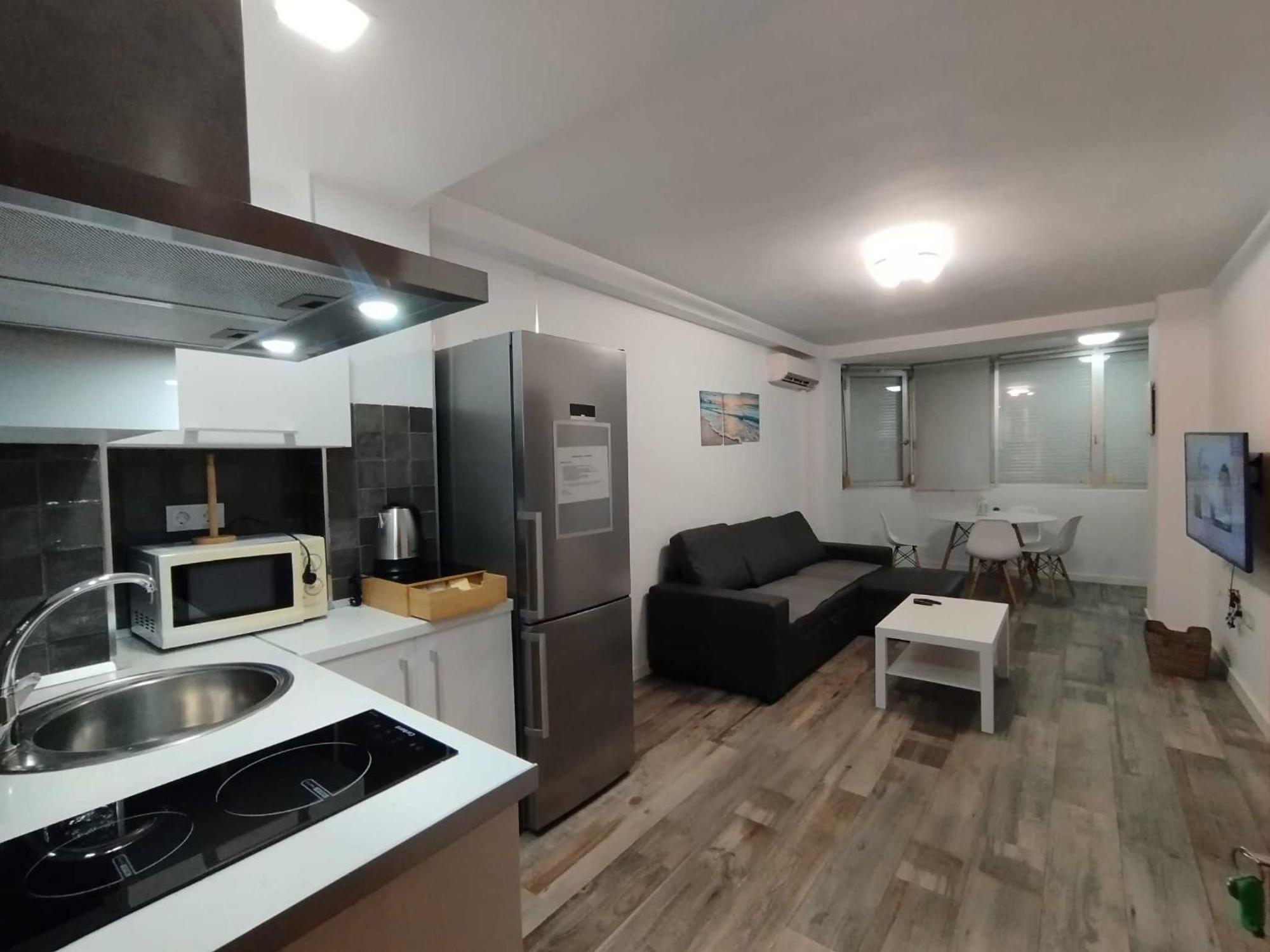 Plazamar Centro Apto 1 Dorm 3 Huesped Playa Wifi Torre Del Mar Exteriör bild